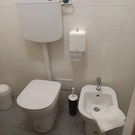 1-tourist House Bologna-cefalonia - Self Check-in בולוניה