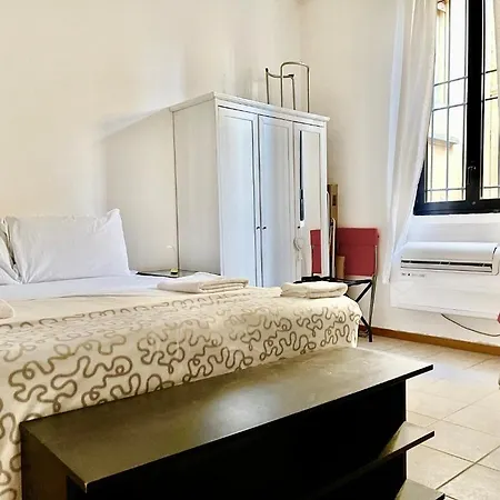 Lägenhet 1-tourist House Bologna-cefalonia - Self Check-in